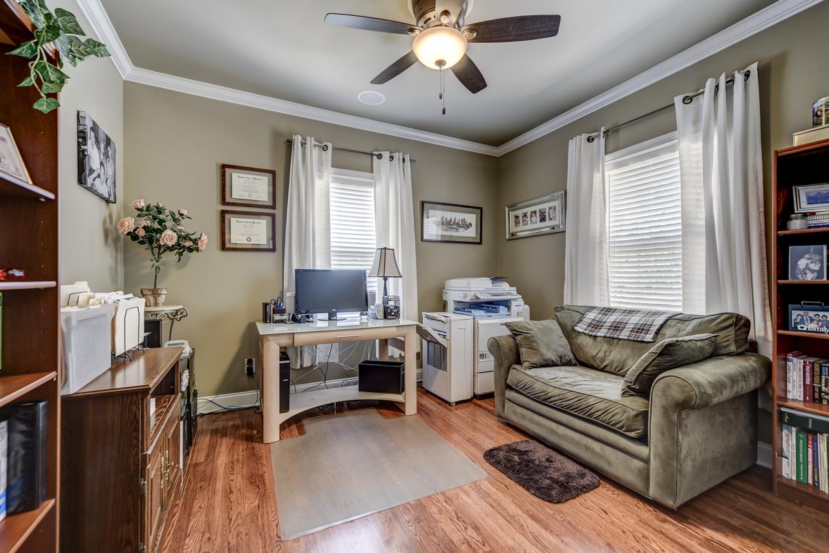 3338 Allen Barrett Road Murfreesboro, TN 37129 - Photo 15 of 27 a living room with furniture and a window