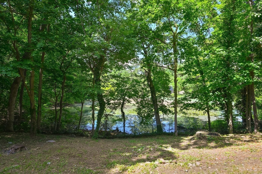 8 Elginwood Road Peabody, MA 01960 - Photo 36 of 38