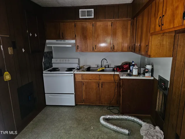 $950 | 232 Reed Hollow Road, Unit 2, Gate City, VA 24251