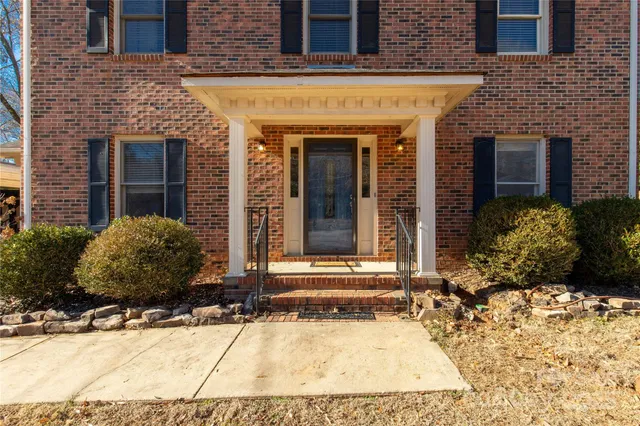 $330,000 | 1652 Village Court, Rock Hill, SC 29732