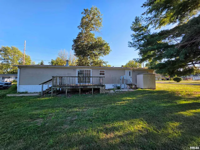 $29,900 | 602 East Nicholas Street, Carlinville, IL 62626