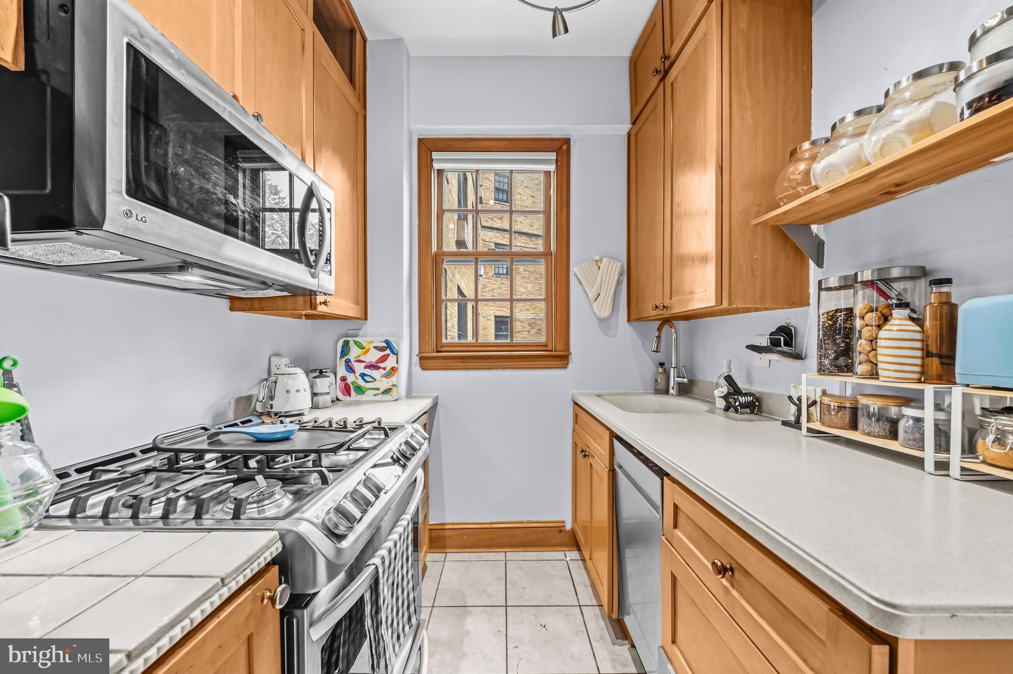 2032 Belmont Road Northwest, Unit 405 Washington, DC 20009 - Photo 9 of 23