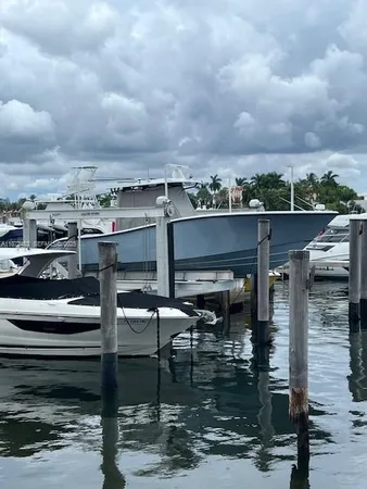 $1,050,000 | 4 Grove Isle Drive, Coconut Grove, FL 33133