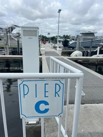 $1,050,000 | 4 Grove Isle Drive, Coconut Grove, FL 33133