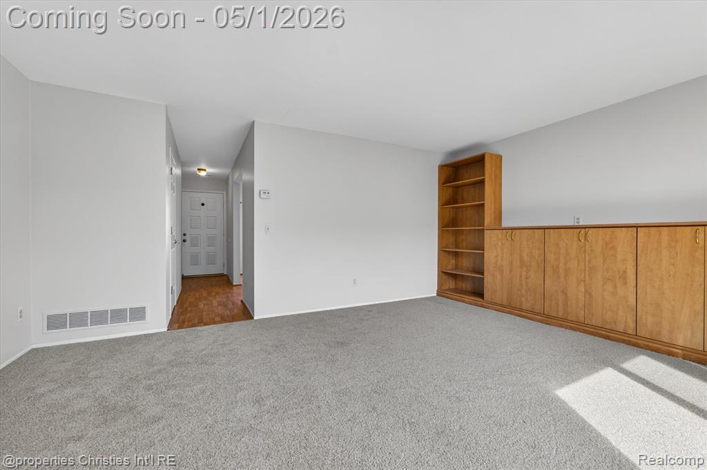 2513 Samoset Road Royal Oak, MI 48073 - Photo 17 of 40