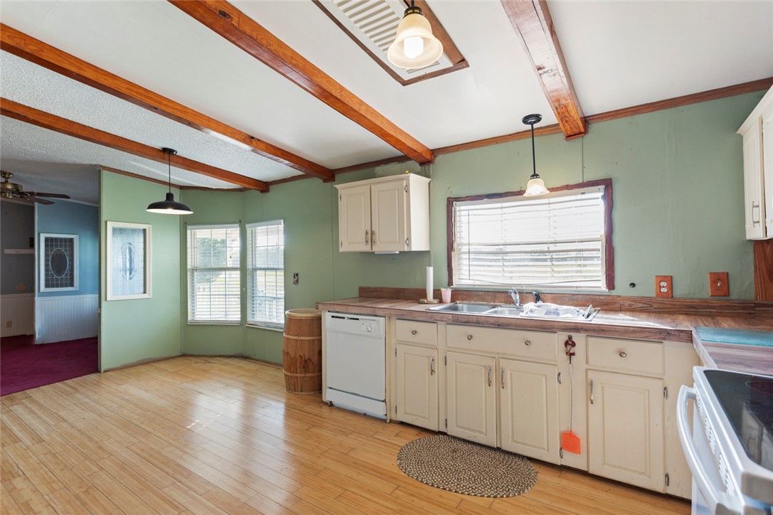 202 Pete Armstrong Road Honea Path, SC 29654 - Photo 7 of 32