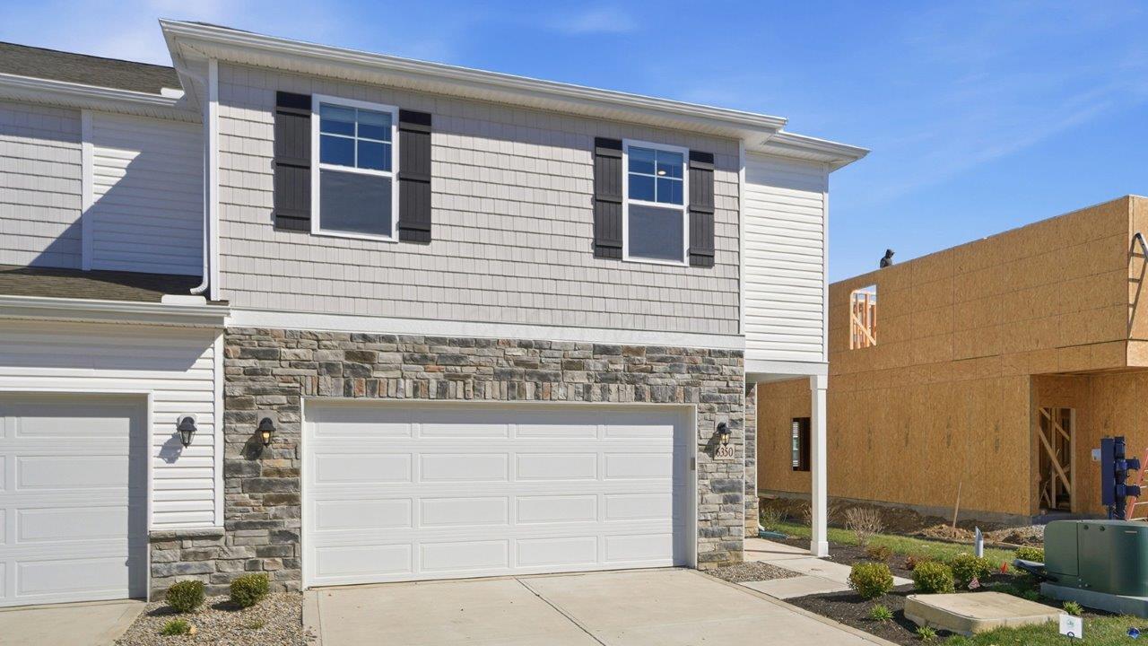 6350 Ripken Street Columbus, OH 43228 - Photo 3 of 57 _0043_002