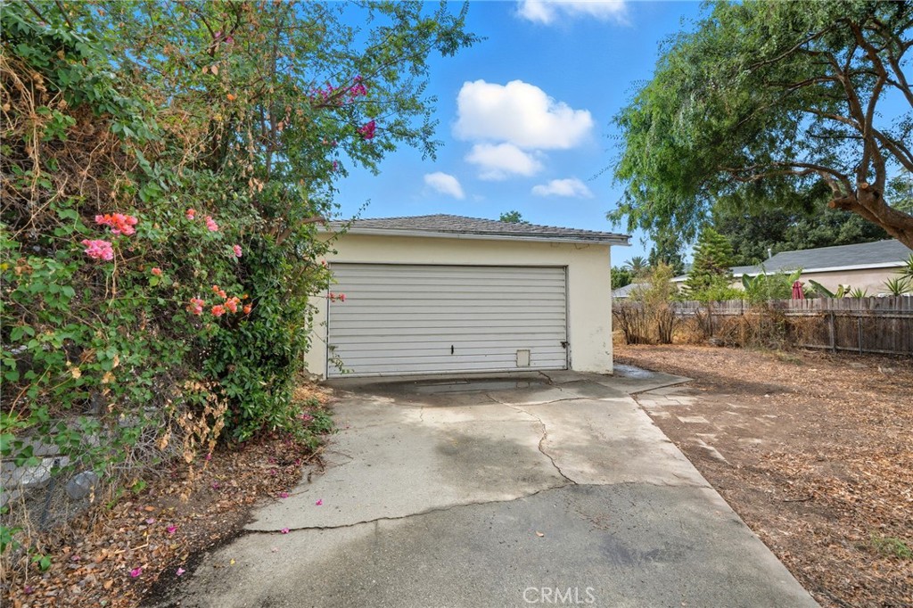 978 West Lehigh Street Altadena, CA 91001 - Photo 17 of 49 a view of backyard of house