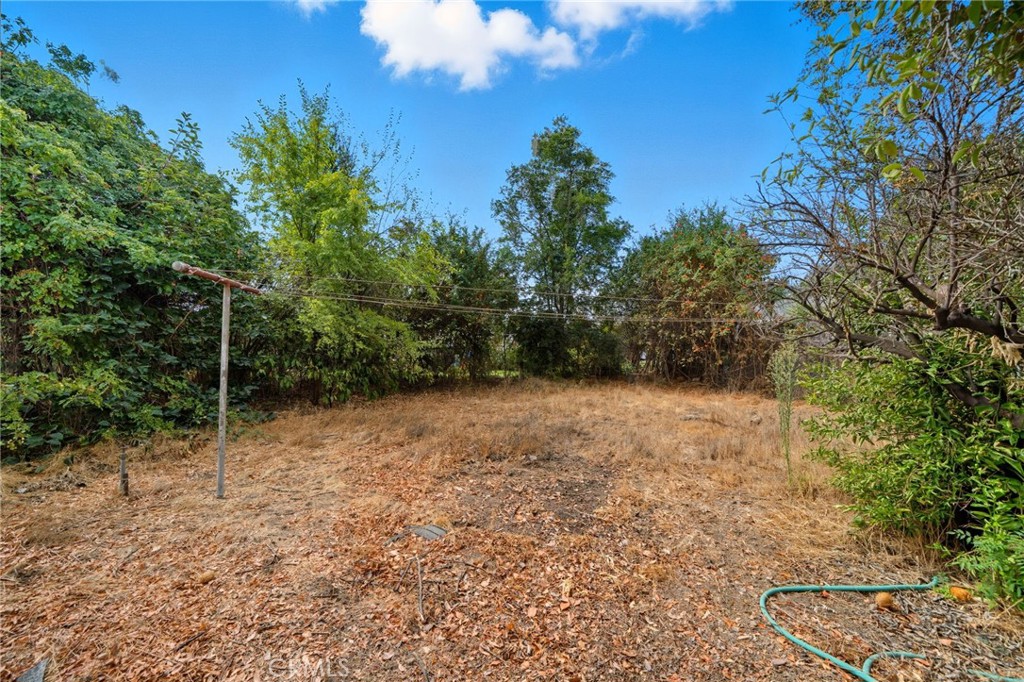 978 West Lehigh Street Altadena, CA 91001 - Photo 24 of 49 a view of outdoor space and yard