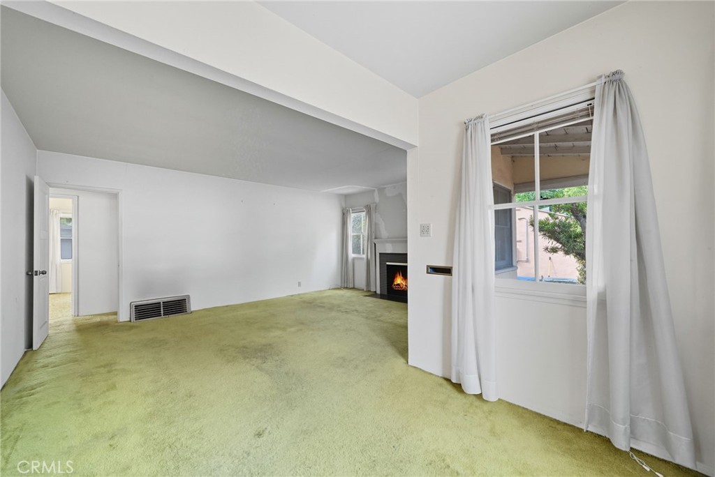 978 West Lehigh Street Altadena, CA 91001 - Photo 31 of 49 a view of an empty room with a window