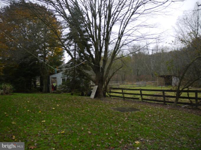 4736 Shaffer Mill Road Manchester, MD 21102 - Photo 3 of 9 Exterior (General)