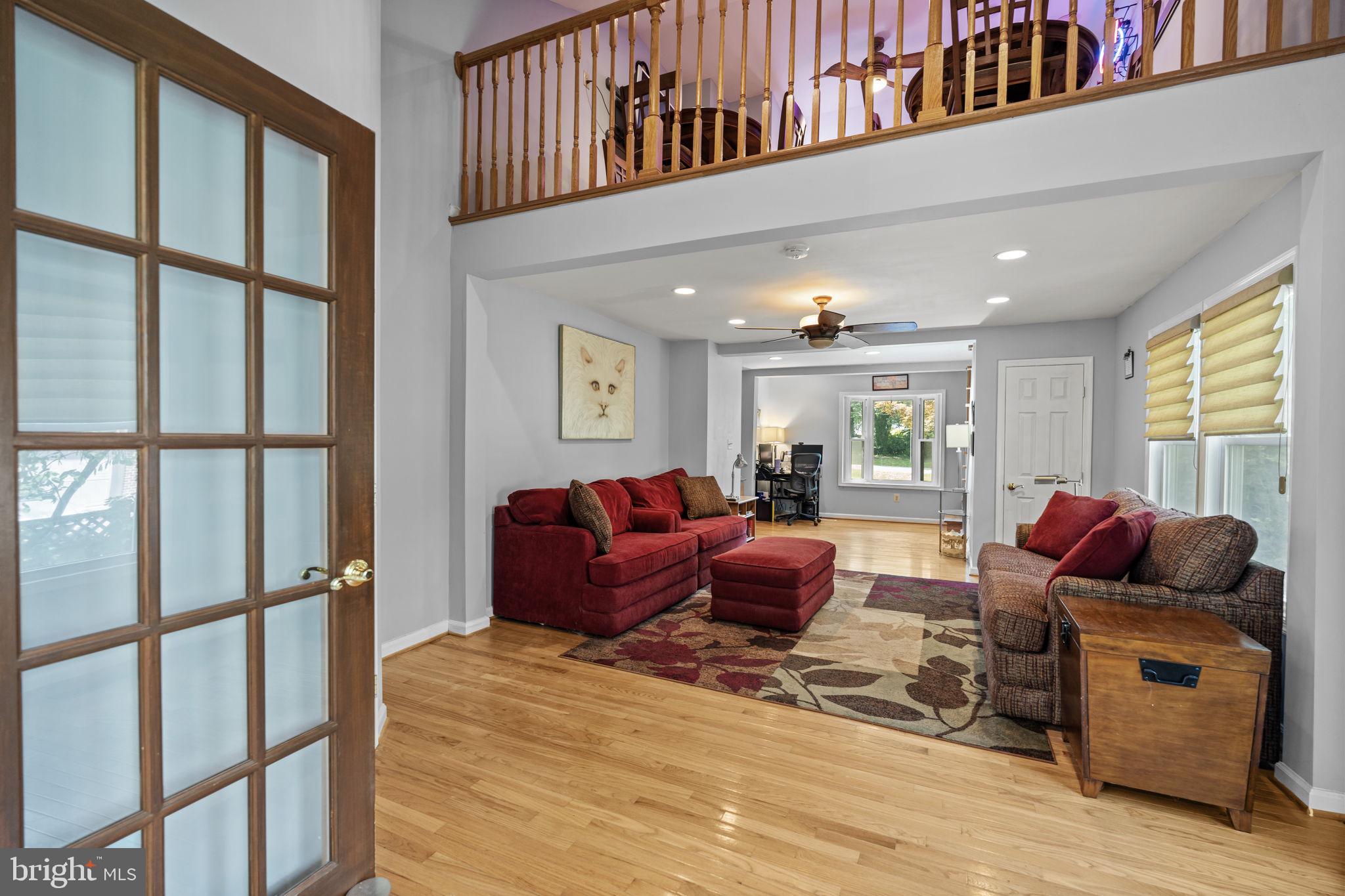 8729 Fort Hunt Road Alexandria, VA 22308 - Photo 6 of 25 Loft overlooking Family Room