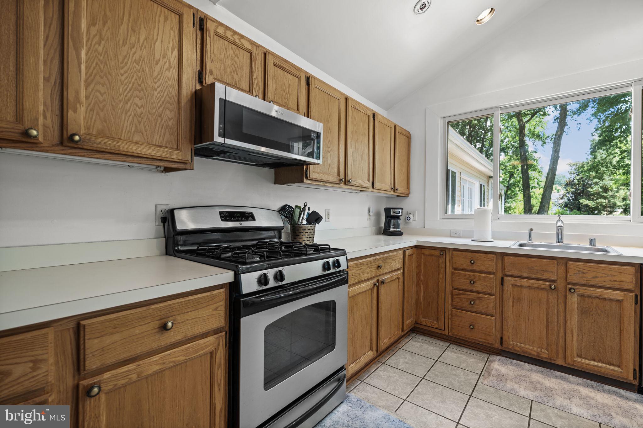 8729 Fort Hunt Road Alexandria, VA 22308 - Photo 8 of 25 Gallery Image 8