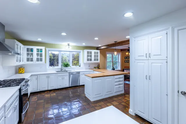 $1,199,000 | 63 Shiloh Lane, Norwich, VT 05055