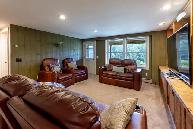 $1,199,000 | 63 Shiloh Lane, Norwich, VT 05055