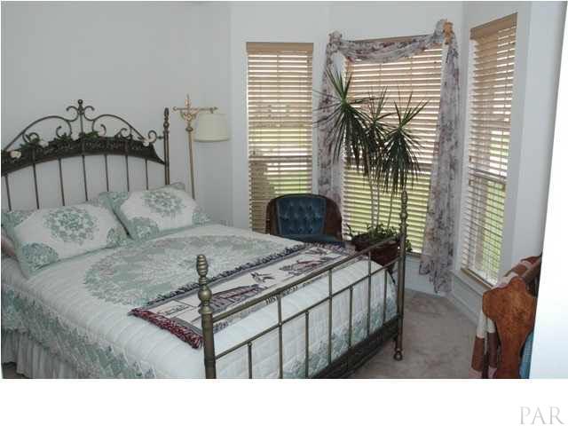 4766 Ribault Lane Milton, FL 32570 - Photo 8 of 11