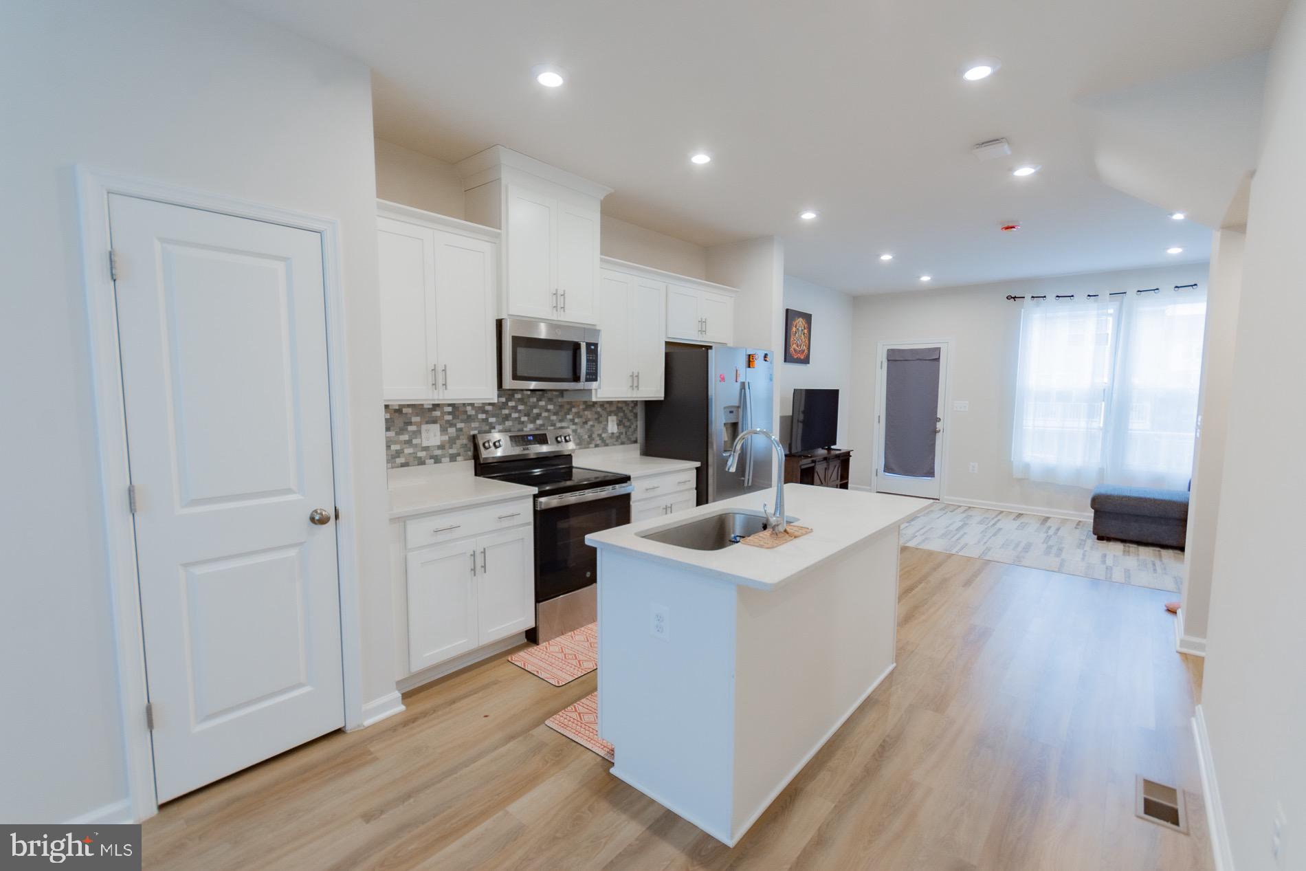 154 Coolidge Avenue Ranson, WV 25438 - Photo 11 of 42