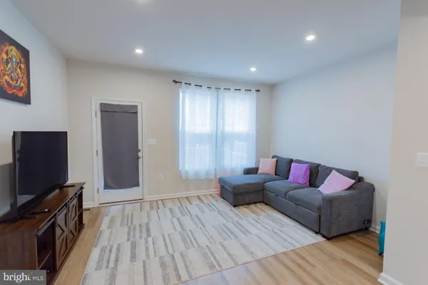 $2,000 | 154 Coolidge Avenue, Ranson, WV 25438