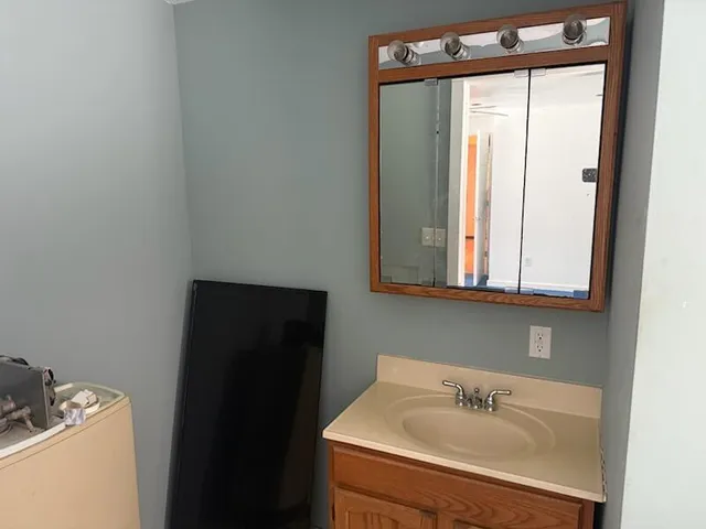 $182,900 | 4095 East Shore Drive, Stanton, MI 48888