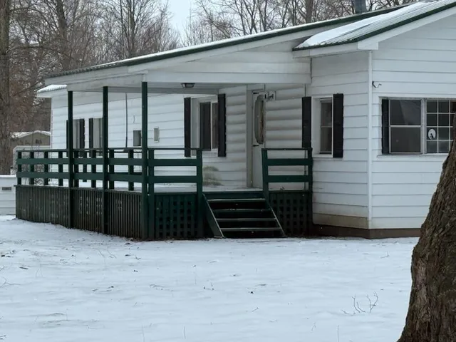 $182,900 | 4095 East Shore Drive, Stanton, MI 48888