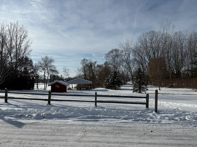 $182,900 | 4095 East Shore Drive, Stanton, MI 48888