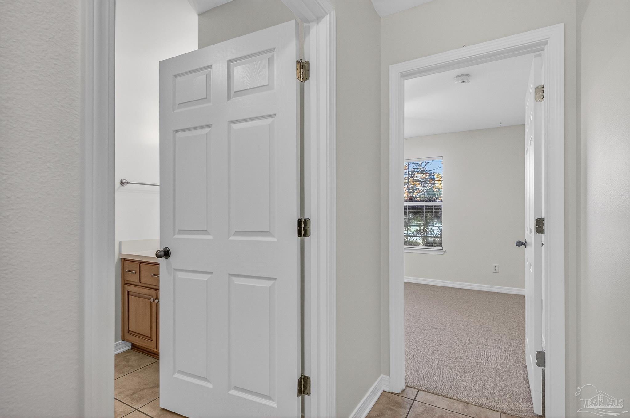 6050 Antelope Street Milton, FL 32570 - Photo 22 of 58 a view of room with walk in closet