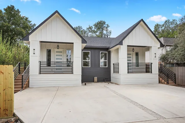 $465,000 | 4728 Sunbeam Street, Houston, TX 77033