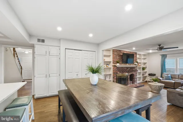 $915,000 | 14367 North Slope Street, Centreville, VA 20120