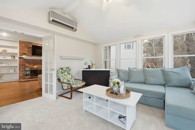 $915,000 | 14367 North Slope Street, Centreville, VA 20120