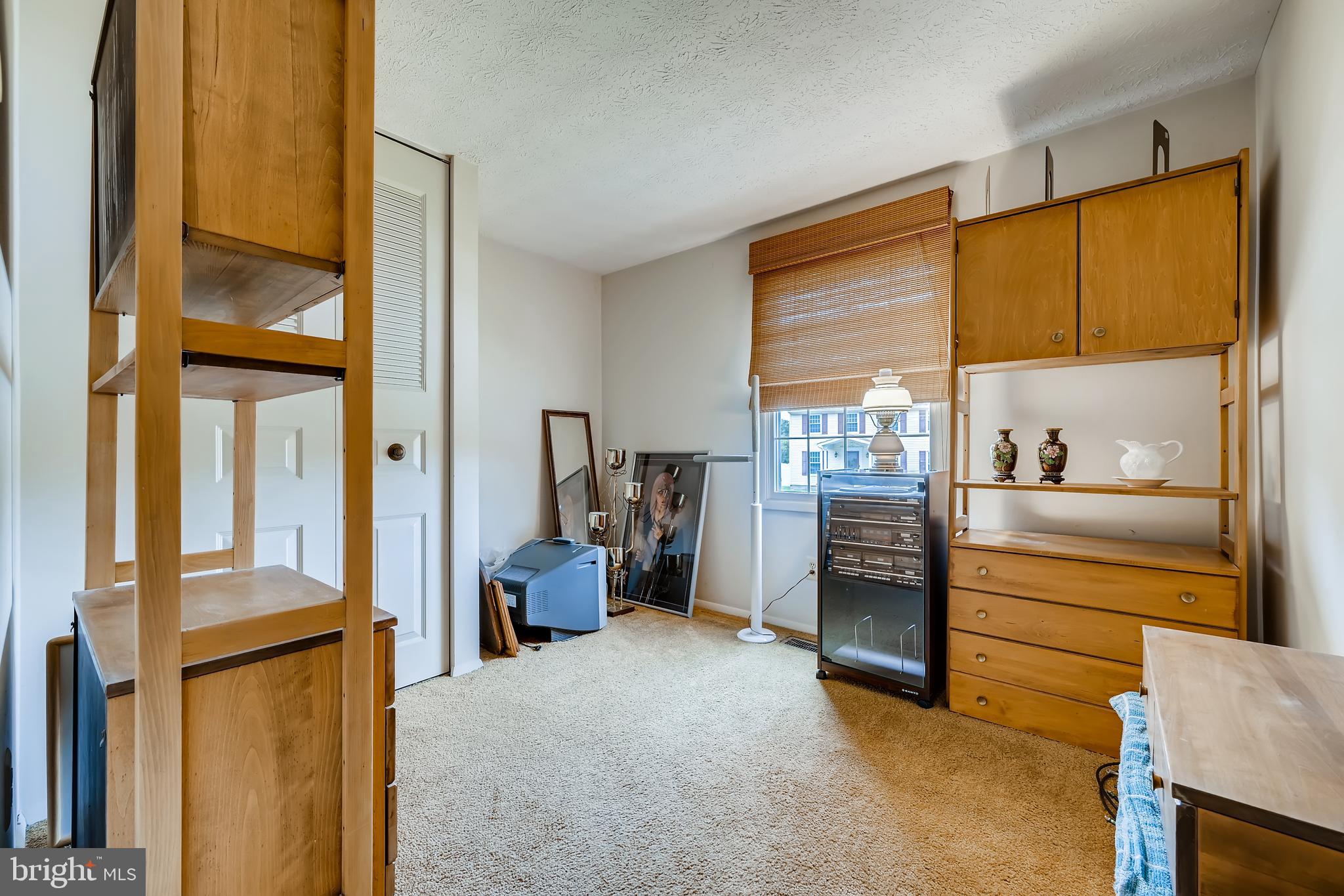 542 Fuselage Avenue Baltimore, MD 21221 - Photo 16 of 25