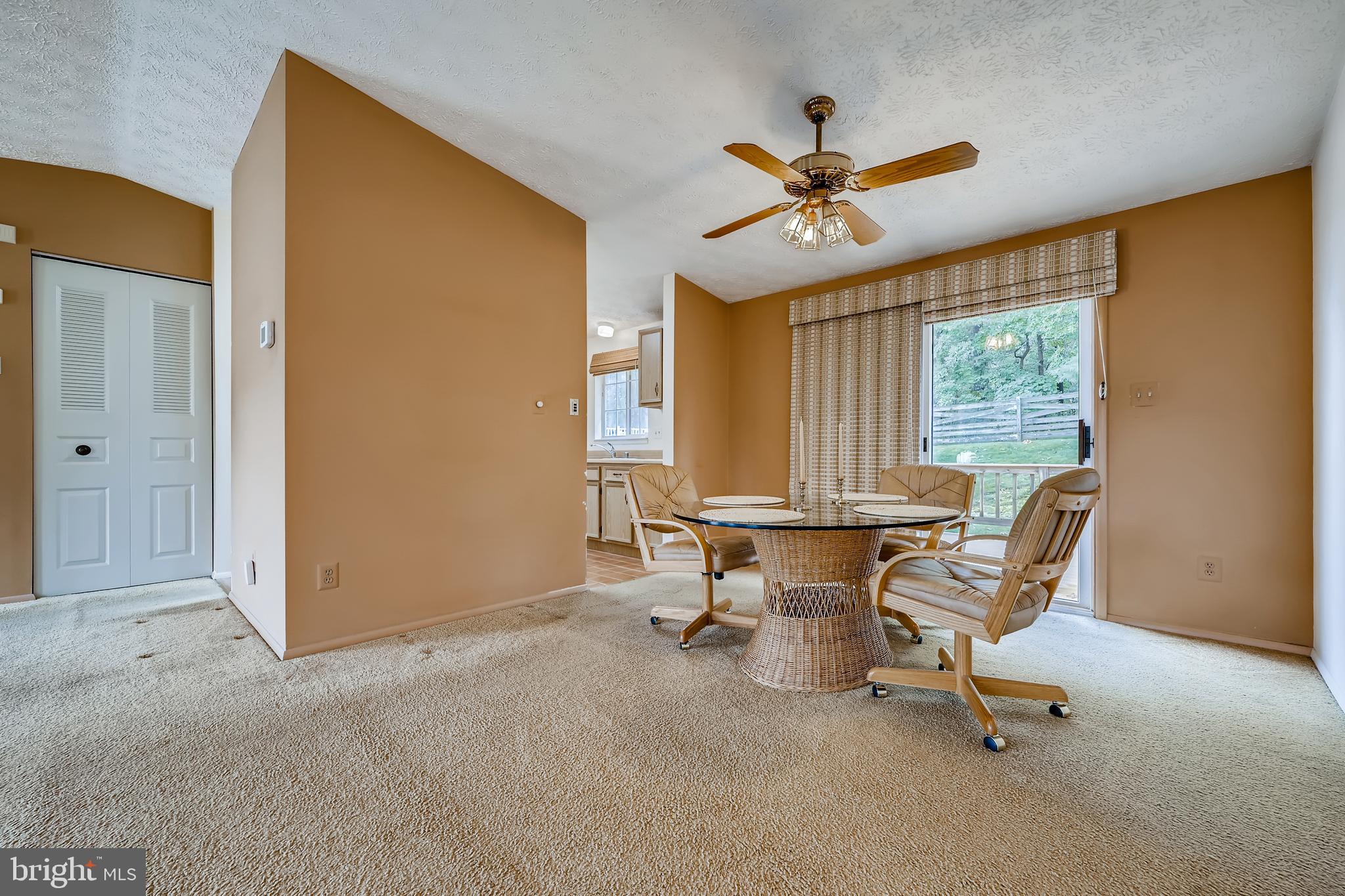 542 Fuselage Avenue Baltimore, MD 21221 - Photo 5 of 25