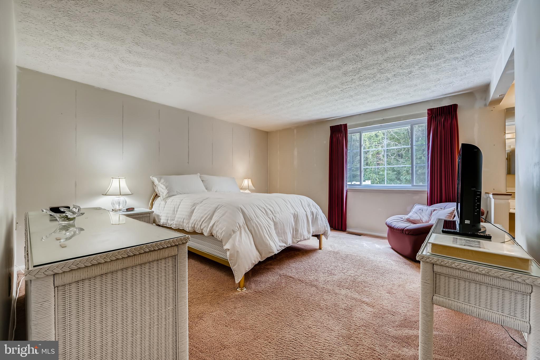 542 Fuselage Avenue Baltimore, MD 21221 - Photo 10 of 25