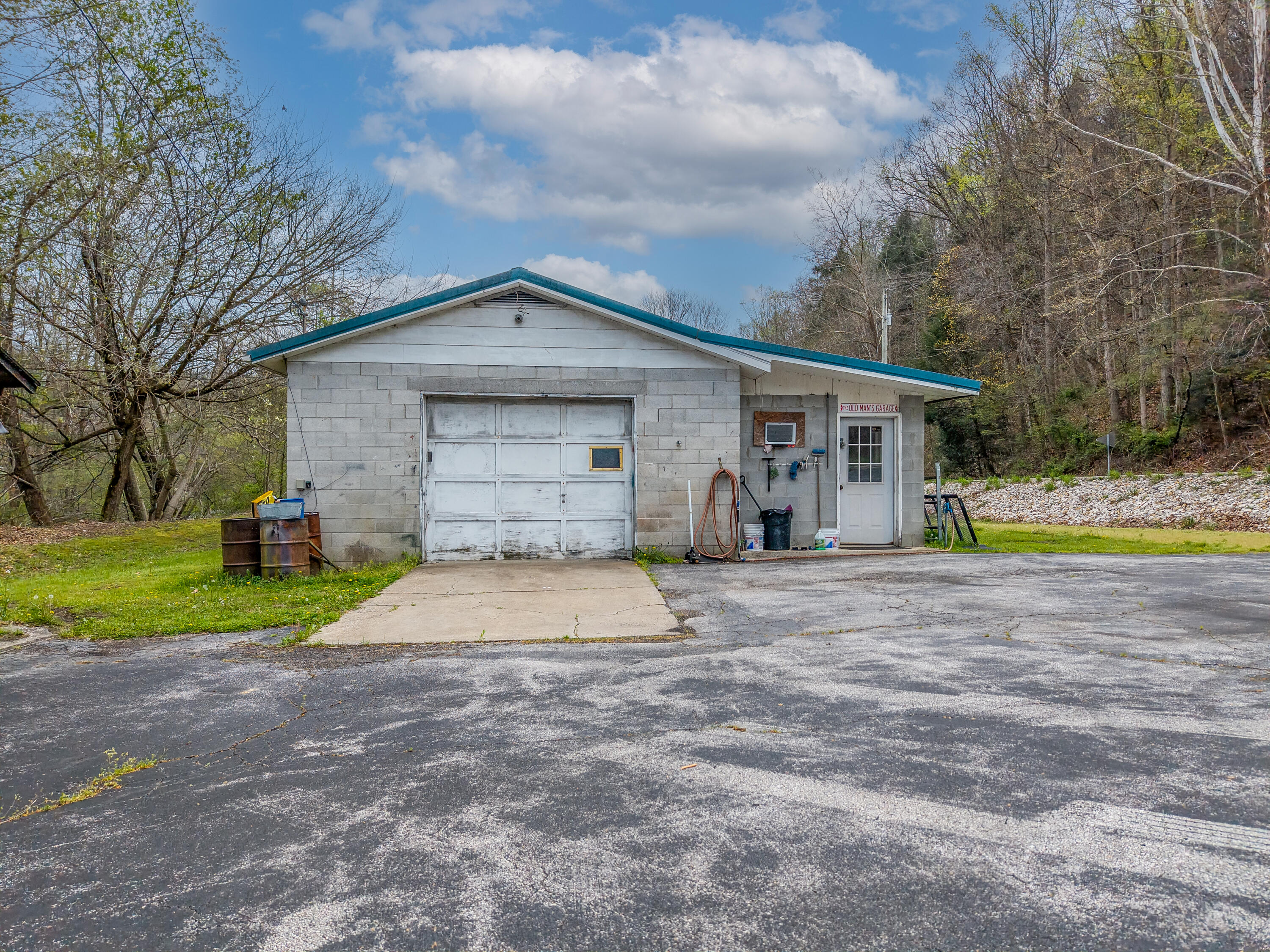 10200 Cranston Road Morehead, KY 40351 - Photo 45 of 62 DJI_20260414102757_0009_D-Edit