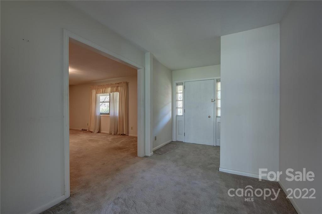 121 Airport Road Stanley, NC 28164 - Photo 4 of 26 Gallery Image 4