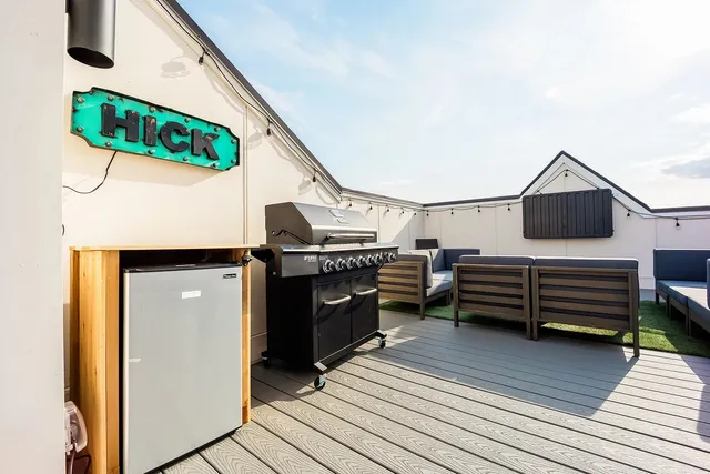 a view of a hallway with washer and dryer