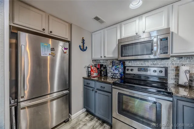 $349,000 | 442 Regatta Bay Drive, Unit 1B, Lake Ozark, MO 65049