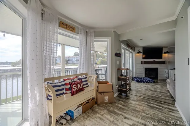 $349,000 | 442 Regatta Bay Drive, Unit 1B, Lake Ozark, MO 65049