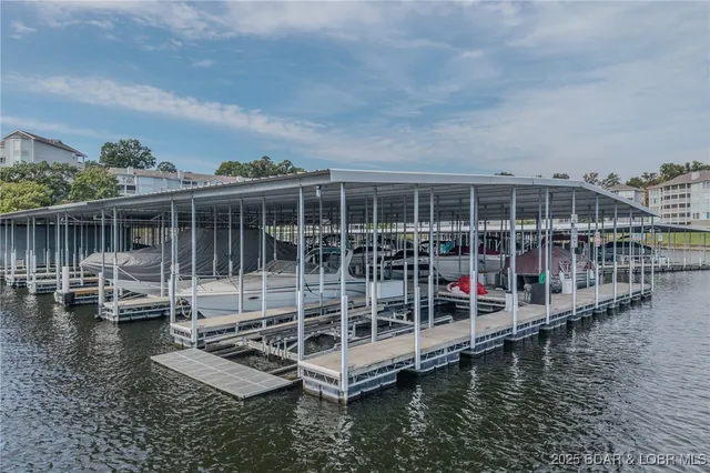 $349,000 | 442 Regatta Bay Drive, Unit 1B, Lake Ozark, MO 65049