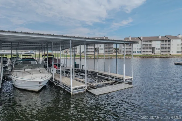 $349,000 | 442 Regatta Bay Drive, Unit 1B, Lake Ozark, MO 65049