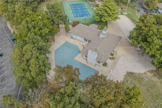 $349,000 | 442 Regatta Bay Drive, Unit 1B, Lake Ozark, MO 65049
