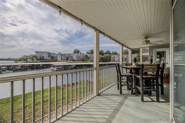 $349,000 | 442 Regatta Bay Drive, Unit 1B, Lake Ozark, MO 65049