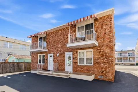 $739,000 | 9709 Monmouth Avenue, Unit C2, Margate City, NJ 08402