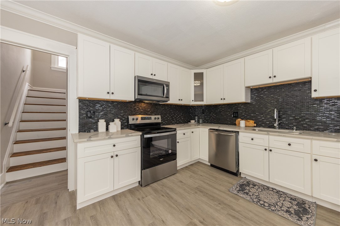 3324 Altamont Road Cleveland, OH 44118 - Photo 7 of 33