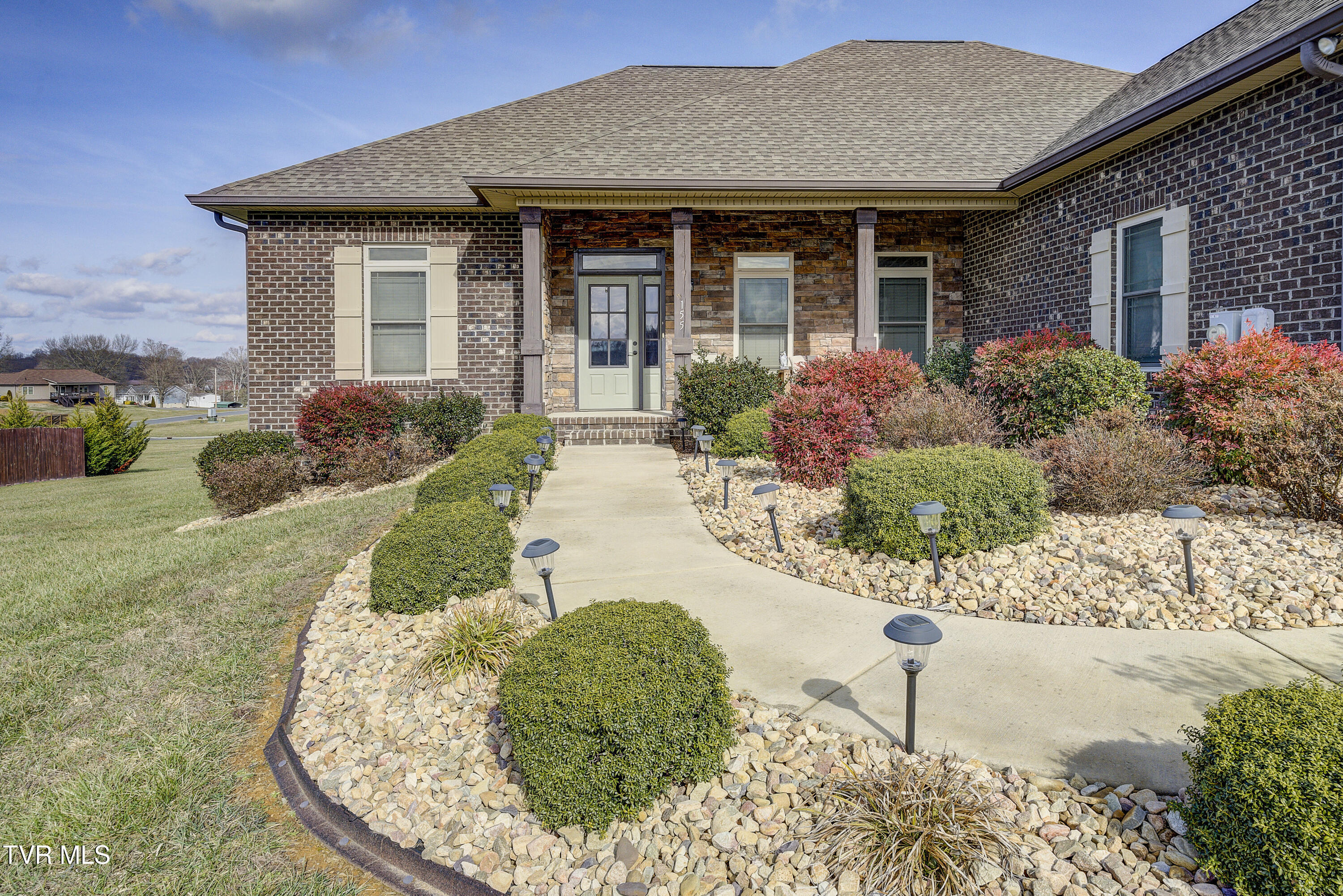 155 Rhetts Way Jonesborough, TN 37659 - Photo 2 of 71 IMG_2702