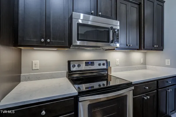 $589,900 | 155 Rhetts Way, Jonesborough, TN 37659