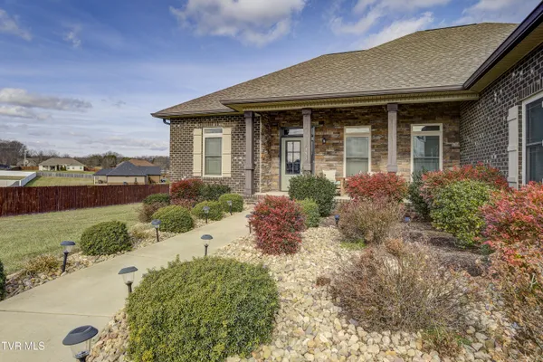 $589,900 | 155 Rhetts Way, Jonesborough, TN 37659