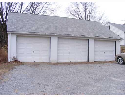 1135 Bonniebrook Road Butler, PA 16002 - Photo 2 of 6 Parking Lot/Garage.