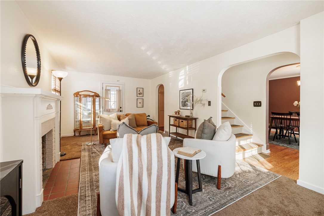 18 Mareeta Road Gates, NY 14624 - Photo 3 of 15