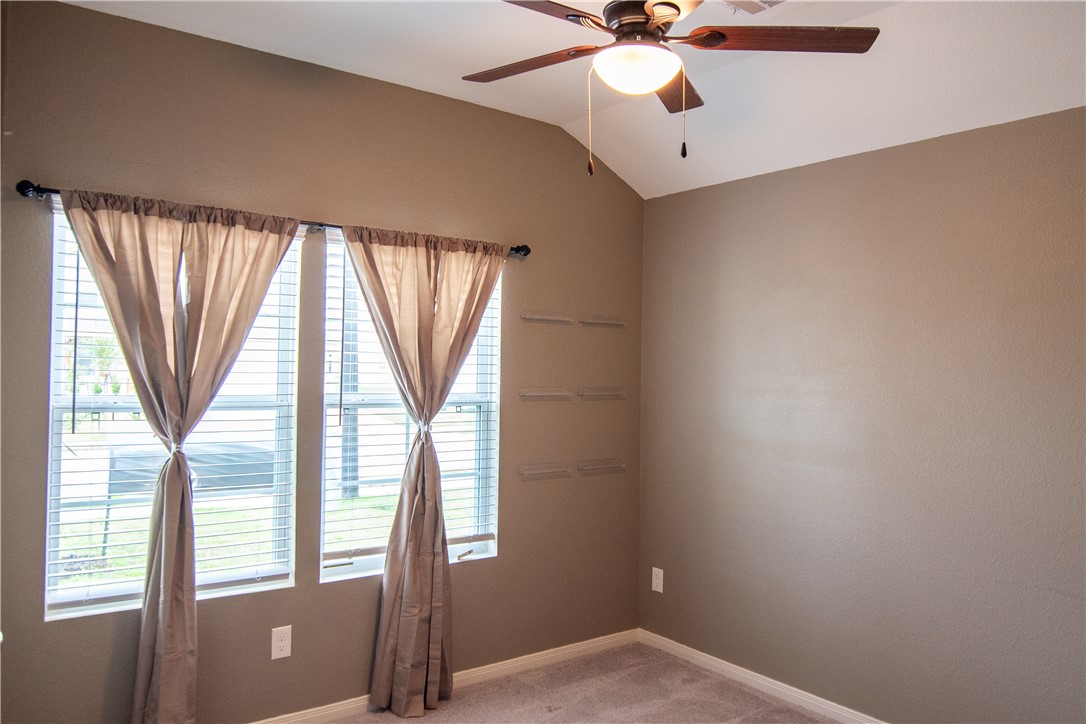 6021 Toby Bend Bryan, TX 77807 - Photo 7 of 20