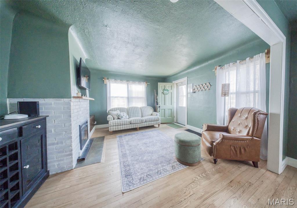 63 Rose Court Rolla, MO 65401 - Photo 2 of 40